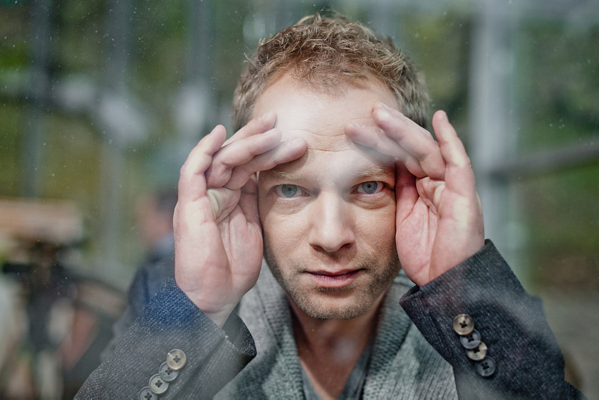 Corporate Photographer Warsaw Maciej Stuhr, actor - Editorial and creative cover photo sessions for magazines and newspapers