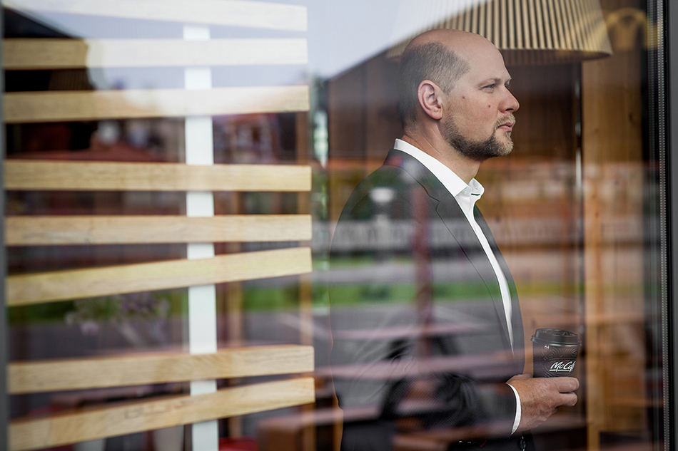 Build your brand's strength in business with professional photography. Creation of your own professional image.