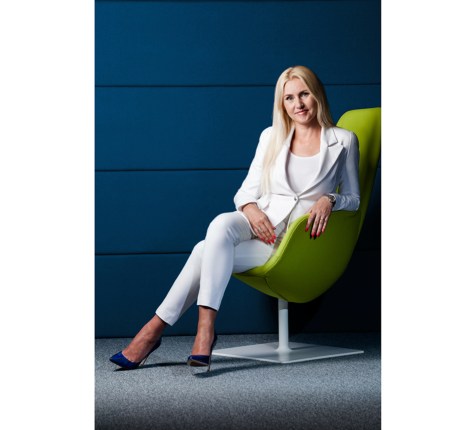 Professional business photoshoot offet at Gdansk. Professional business photoshoot Gdańsk.