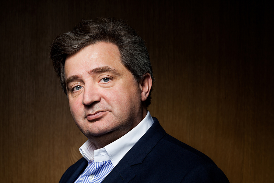 Brunon Bartkiewicz, CEO and Chief Innovation Officer at ING Bank Slaski SA - Professional corporate photographer Warsaw. Brunon Bartkiewicz, CEO and Chief Innovation Officer at ING Bank Slaski SA - Corporate photography in Warsaw.